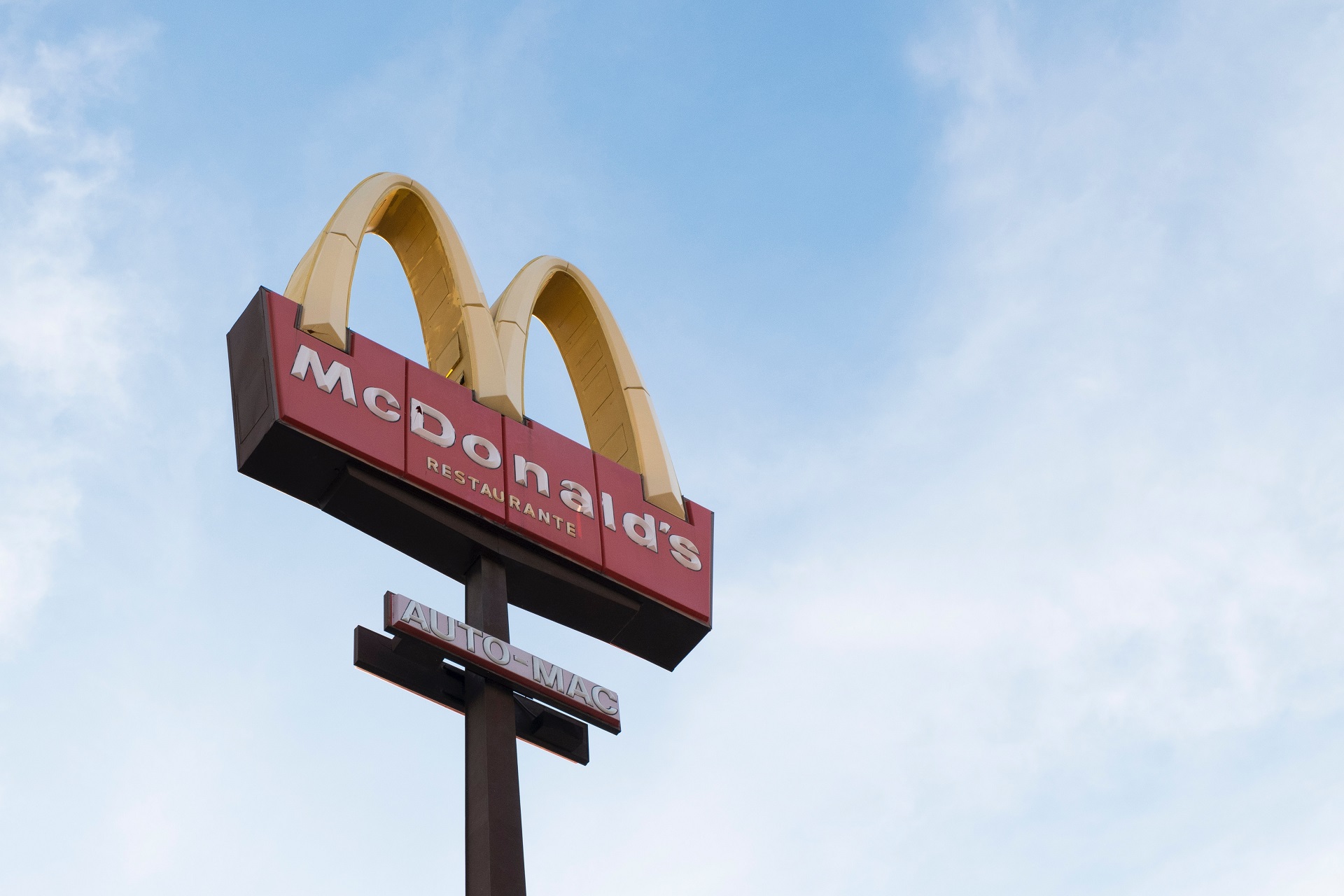 mcdonald sign