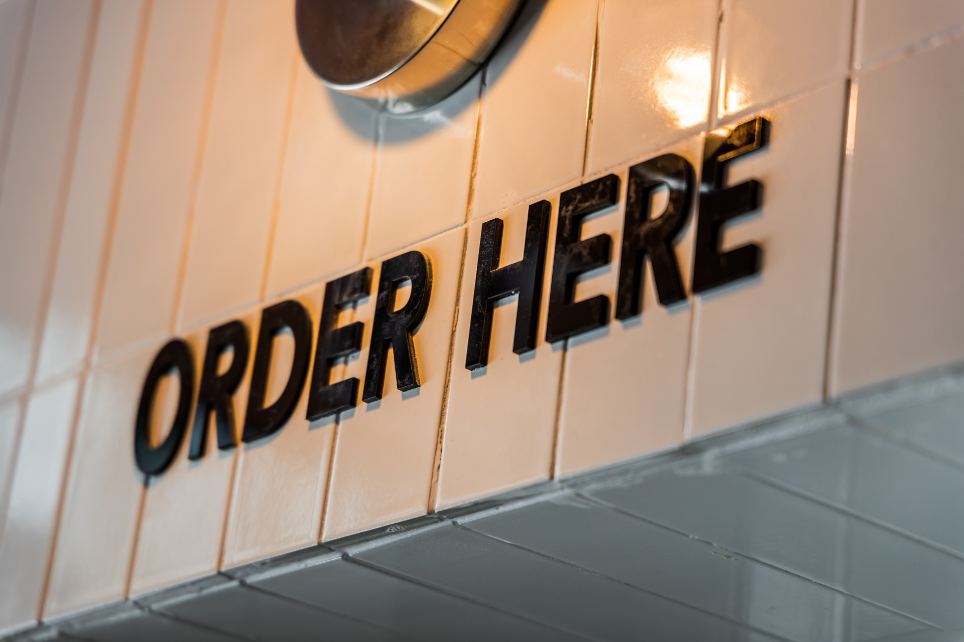 order here sign