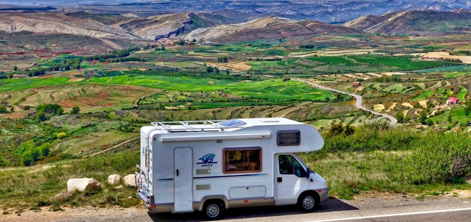 rv in hills