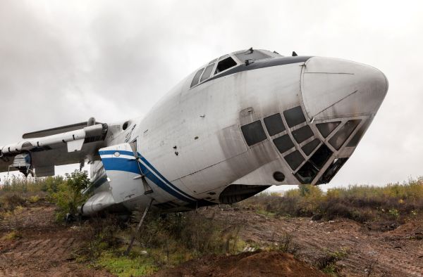 can you sue an airline for a plane crash